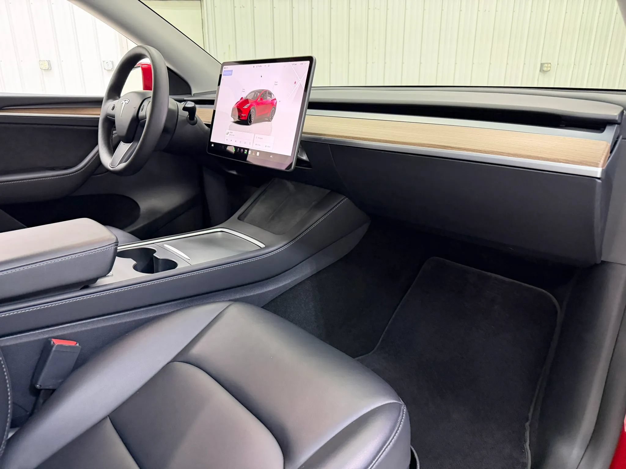 Used 2024 Tesla Model Y Performance AWD/4WD image 14