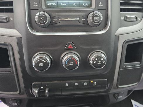 Used 2016 RAM 3500 Tradesman w/ Chrome Appearance Group AWD/4WD image 16