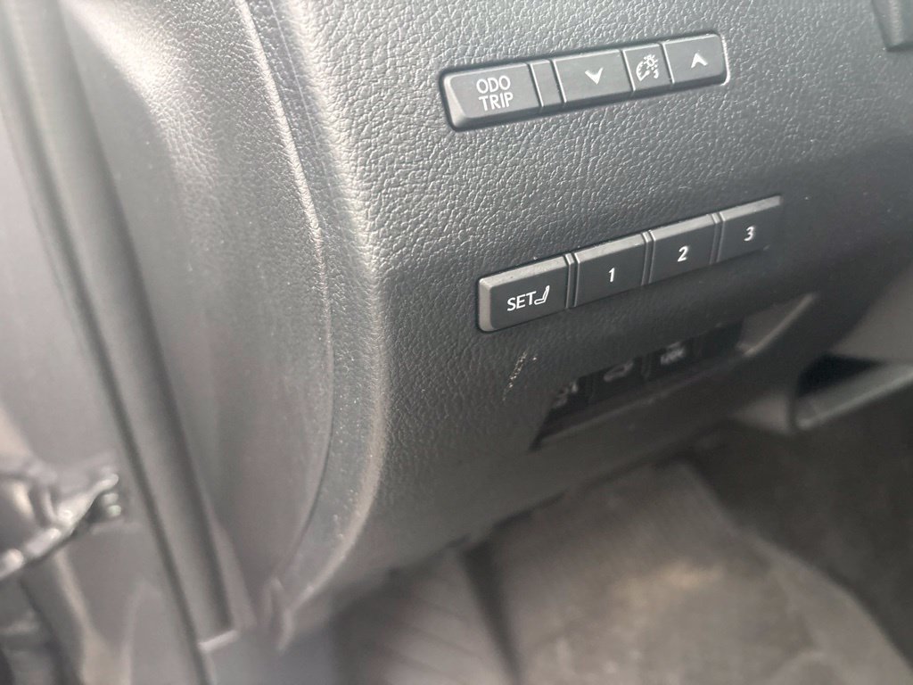 Used 2024 Lexus GX 550 w/ Accessory Package (2T) AWD/4WD image 15