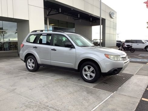 Used 2011 Subaru Forester 2.5X w/ Alloy Wheel Value Pkg image 11