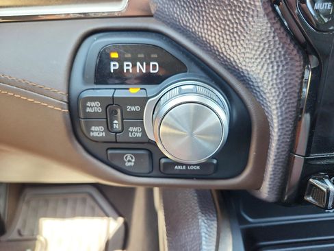Used 2025 RAM 1500 Limited AWD/4WD image 21