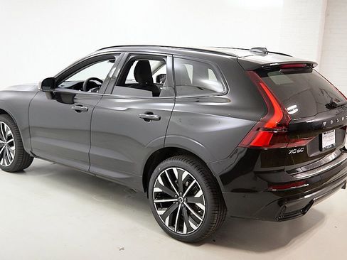 New 2026 Volvo XC60 B5 Ultra w/ Climate Package AWD/4WD image 7