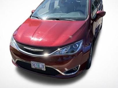 Used 2018 Chrysler Pacifica Touring-L