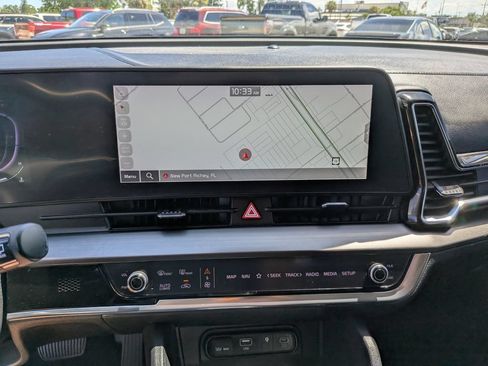 Certified 2023 Kia Sportage EX FWD image 22