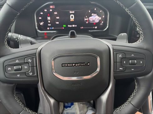 New 2026 GMC Sierra 1500 Denali Ultimate w/ LPO, Black Badging Package AWD/4WD image 21