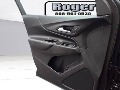 Used 2020 Chevrolet Equinox LT FWD image 19