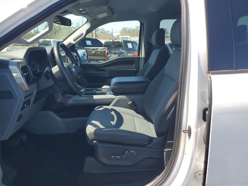 Used 2021 Ford F150 XLT w/ Equipment Group 302A High image 18