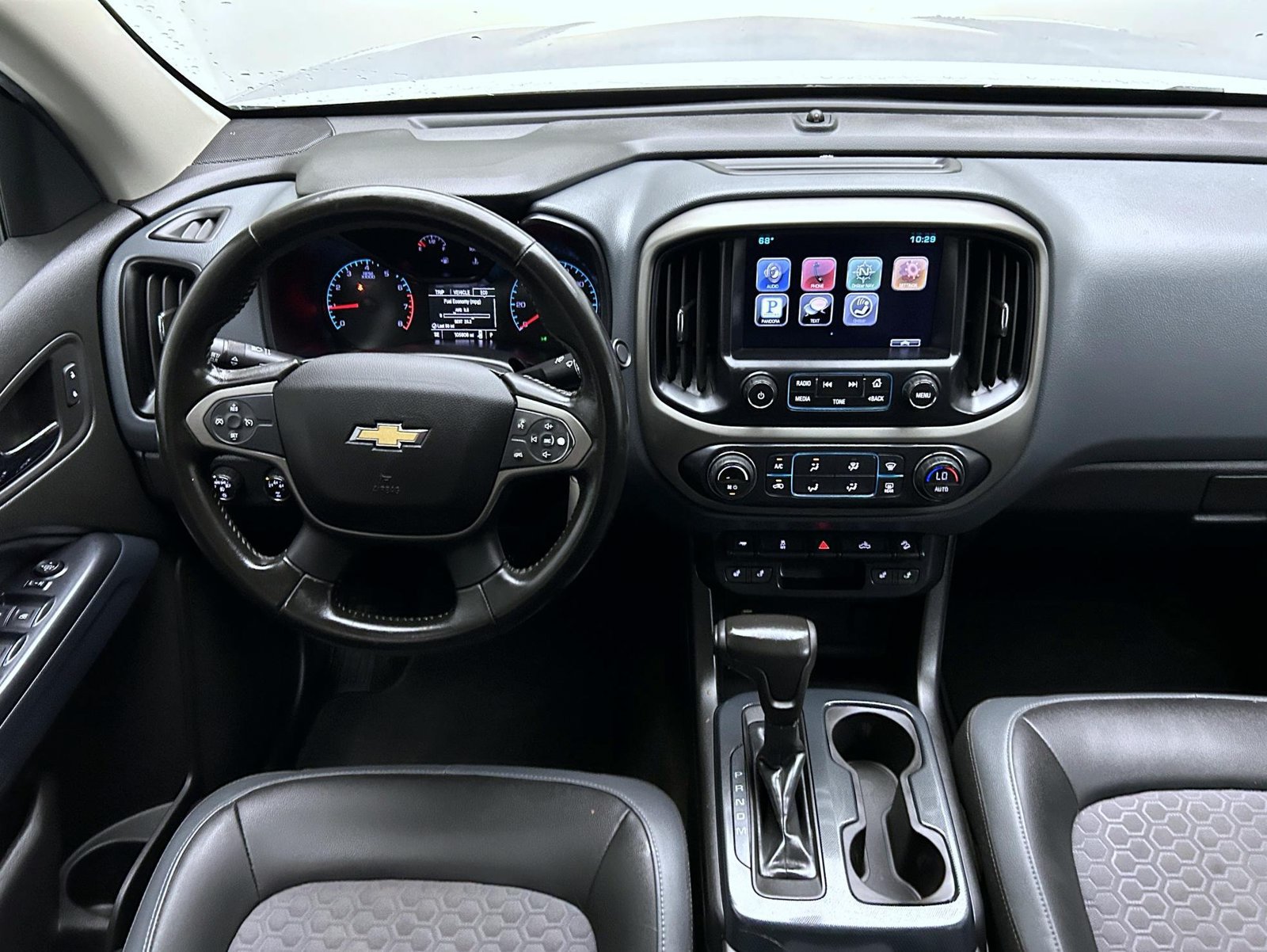 Used 2015 Chevrolet Colorado Z71 AWD/4WD image 14