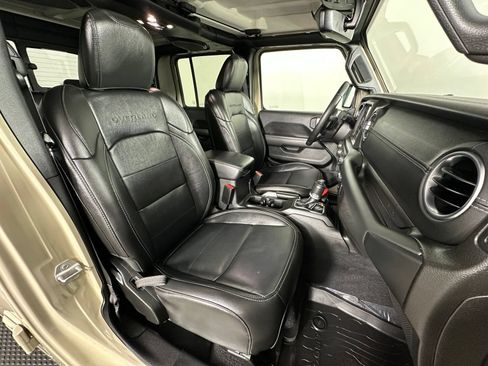 Used 2022 Jeep Gladiator Overland w/ Popular Equipment Package AWD/4WD image 6