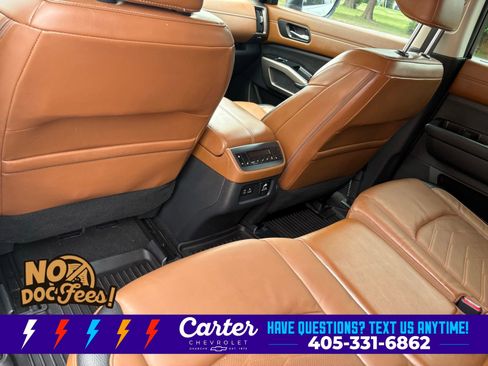 Used 2023 Nissan Pathfinder Platinum w/ Black Appearance Package FWD image 31