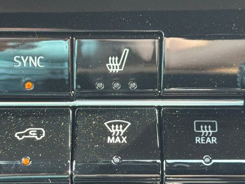 Used 2026 Chevrolet Equinox ACTIV image 32