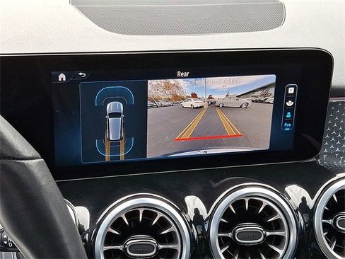 Certified 2024 Mercedes-Benz GLB 250 4MATIC w/ Driver Assistance Package image 20