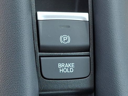 Certified 2024 Honda HR-V EX-L image 24