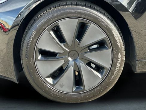 Used 2025 Tesla Model 3 Long Range RWD image 23