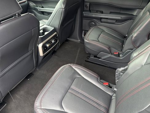 Used 2024 Ford Expedition Max Limited image 12