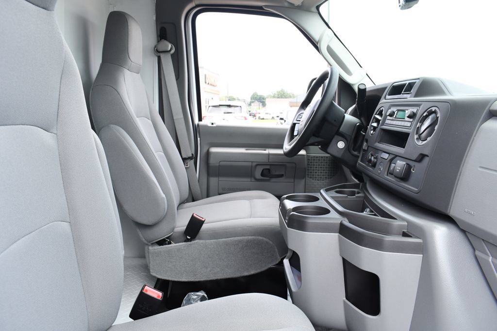 New 2026 Ford E-350 and Econoline 350 Super Duty w/ Power Equipment Group RWD image 10