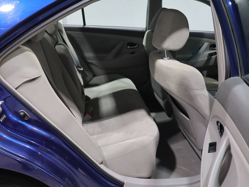 Used 2009 Toyota Camry FWD image 17