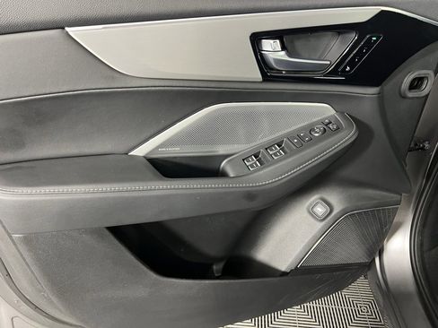 Used 2025 Acura MDX w/ Technology Package image 25