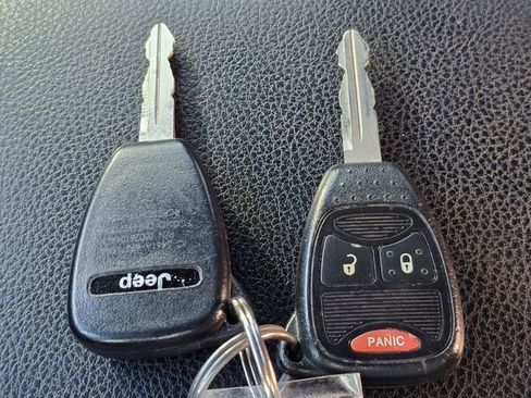 Used 2018 Jeep Wrangler Unlimited Sport S image 31