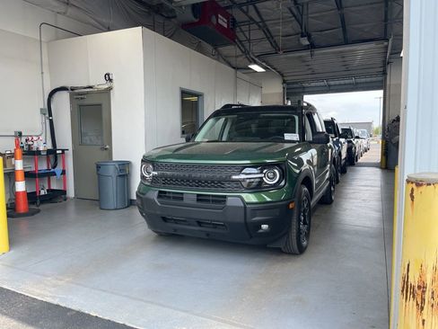 Certified 2025 Ford Bronco Sport Big Bend w/ Convenience Package image 1