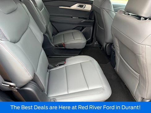 New 2026 Ford Explorer Active w/ Active Comfort Package RWD image 17