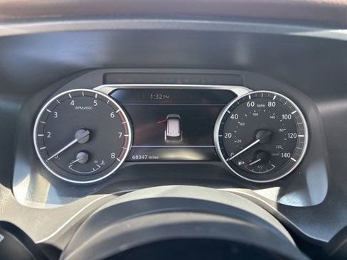 Used 2023 Nissan Rogue SV FWD image 15