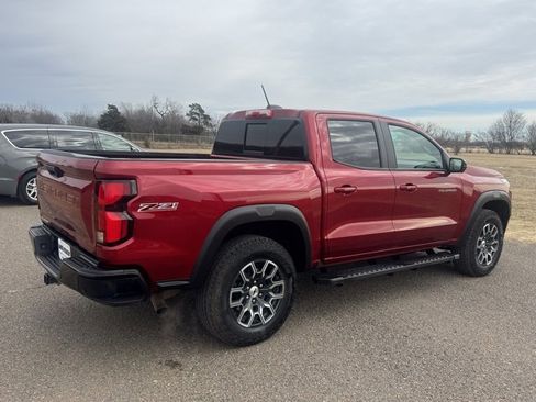 Used 2024 Chevrolet Colorado Z71 w/ Z71 Convenience Package 2 image 6