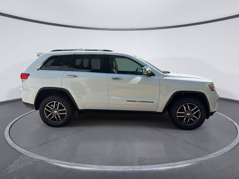 Used 2017 Jeep Grand Cherokee Limited AWD/4WD image 4