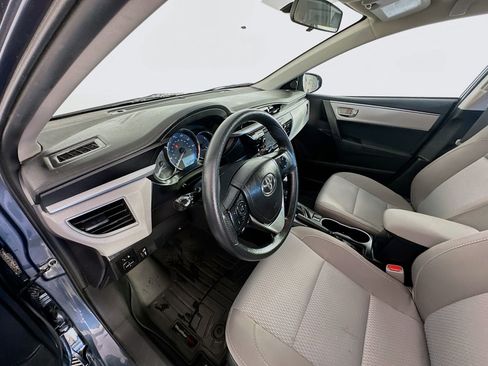 Used 2016 Toyota Corolla LE FWD image 9