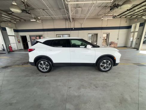 Used 2025 Chevrolet Blazer LT FWD image 15