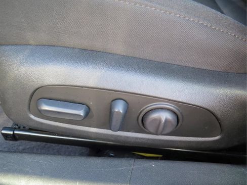 Used 2025 Chevrolet Malibu LT FWD image 11