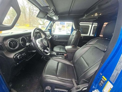 Used 2021 Jeep Wrangler Unlimited Sahara w/ Cold Weather Group image 5