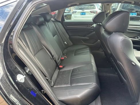 Used 2021 Honda Accord EX-L image 17