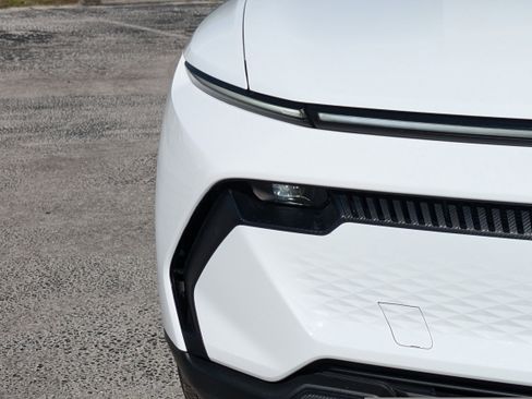 New 2026 Chevrolet Equinox EV LT image 10