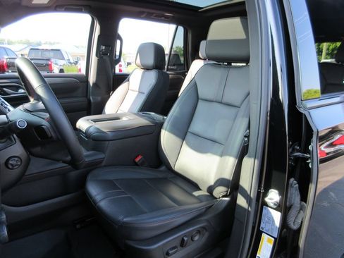 Used 2024 Chevrolet Tahoe RST w/ Sport Performance Package AWD/4WD image 21