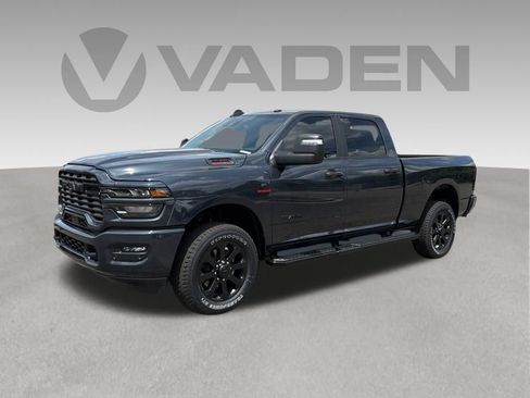 New 2026 RAM 2500 Big Horn AWD/4WD image 19