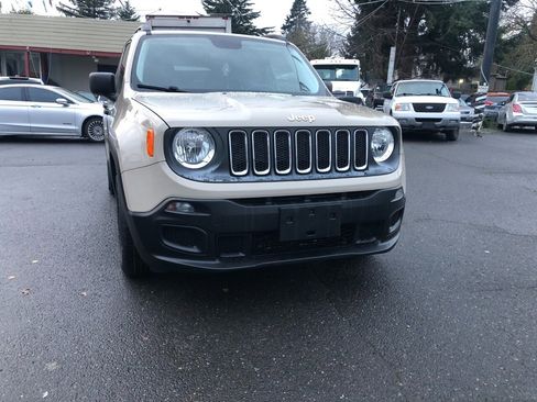 Used 2016 Jeep Renegade Sport w/ Power & Air Group image 6