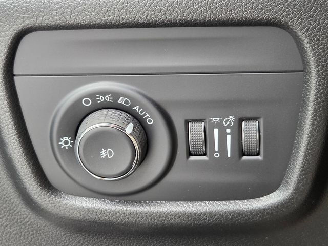 New 2026 Jeep Grand Cherokee Limited w/ Limited Altitude Package RWD image 27