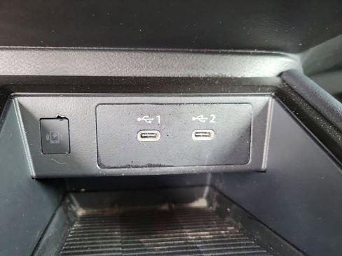 Used 2025 Nissan Kicks SR FWD image 24