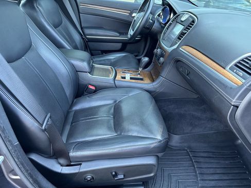 Used 2013 Chrysler 300 C w/ Harman Kardon Audio Group AWD/4WD image 28