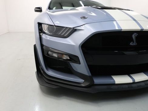 Used 2022 Ford Mustang Shelby GT500 w/ Carbon Fiber Track Pack RWD image 58