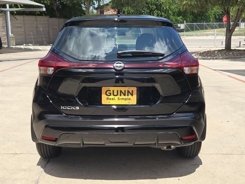Used 2025 Nissan Kicks Play S FWD image 4