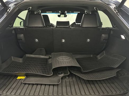Certified 2021 Toyota Venza XLE w/ Softex Package AWD/4WD image 13