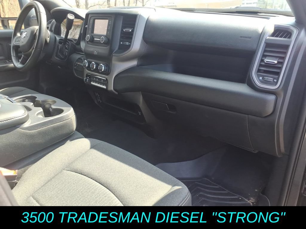 Used 2024 RAM 3500 Tradesman w/ Chrome Appearance Group AWD/4WD image 11