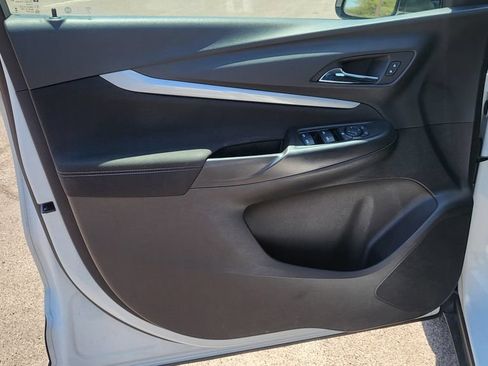 Used 2023 Chevrolet Bolt EUV LT FWD image 25