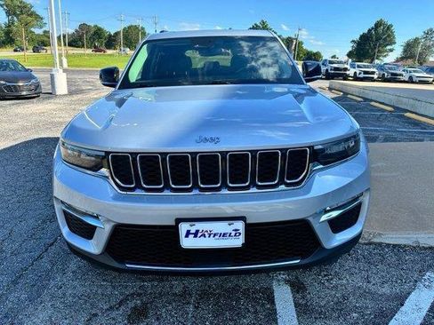Used 2022 Jeep Grand Cherokee Limited AWD/4WD image 3