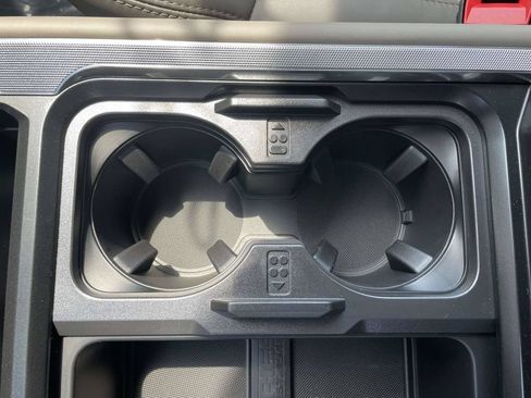 New 2026 Ford F250 Platinum w/ Platinum Plus Package AWD/4WD image 17
