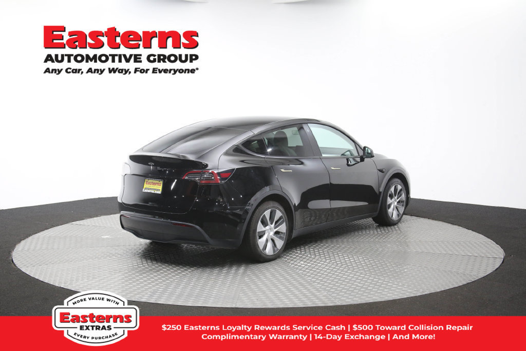 Used 2022 Tesla Model Y Long Range AWD/4WD image 38
