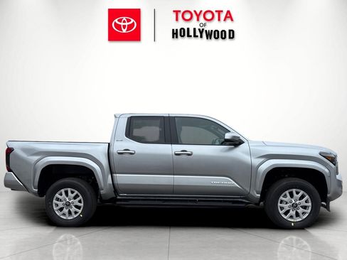 New 2026 Toyota Tacoma SR5 RWD image 3