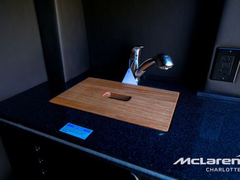 Used 2024 Mercedes-Benz Sprinter 3500 image 35